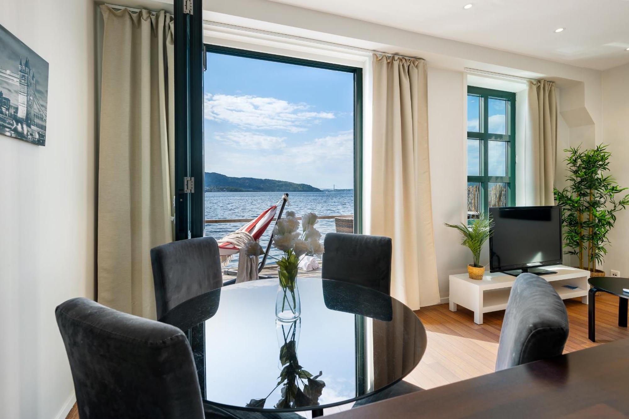 Central Seafront Apartments With Parking And Self Check-In! Bergen Cameră foto